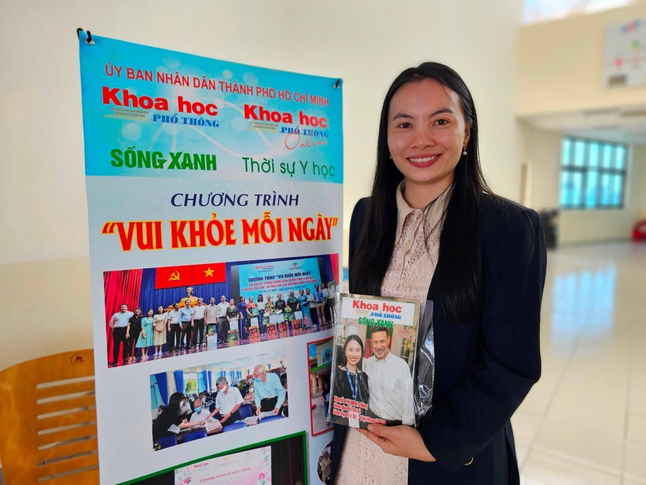 CEO Nguyen Thi Minh Dang tham du su kien do Tap chi Khoa hoc pho thong to chuc